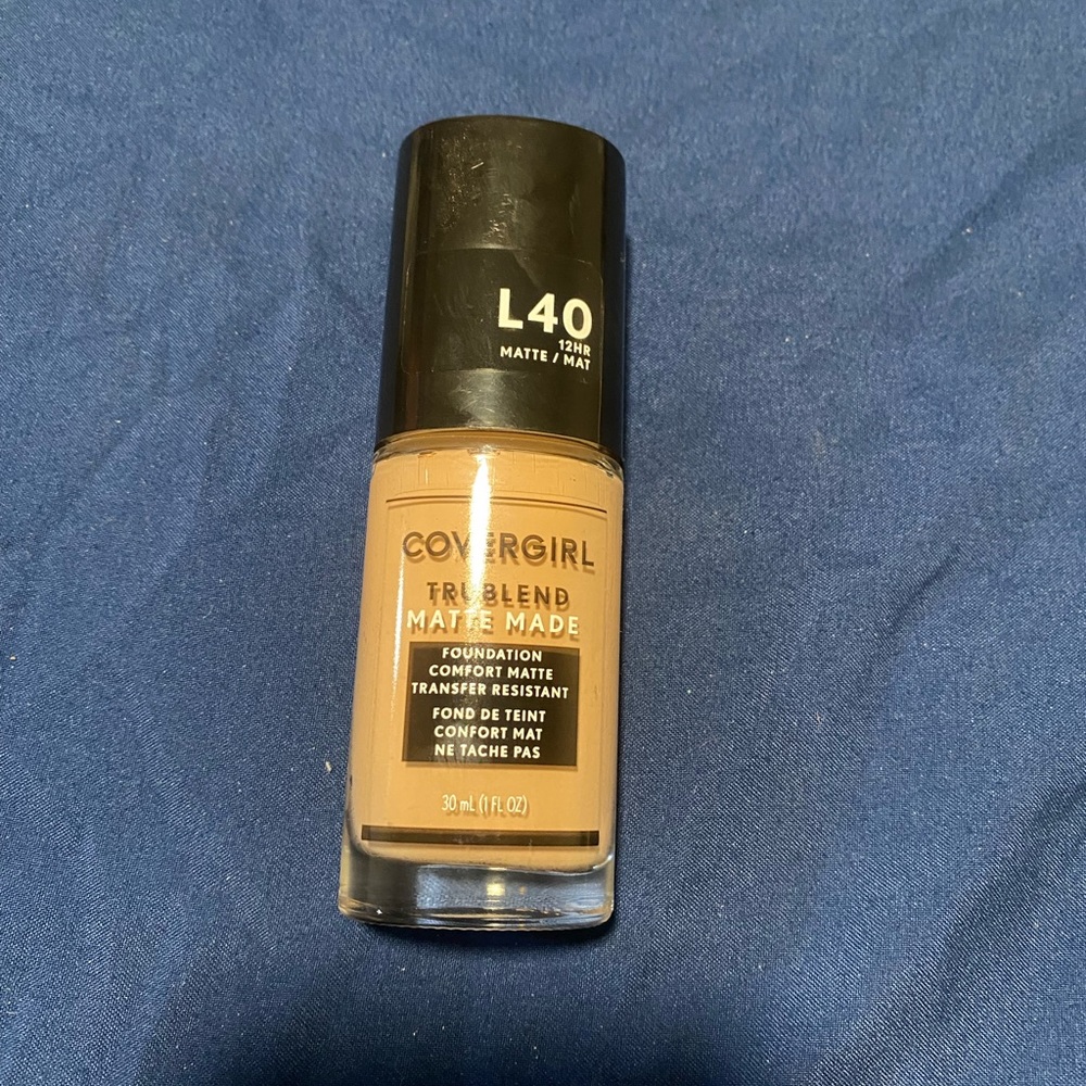 COVERGIRL TruBlend Matte Made Foundation - L40 Warm Beige
